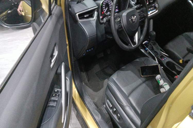 Used Toyota FRONTLANDER 2022 2.0L CVT Luxury PLUS Edition
