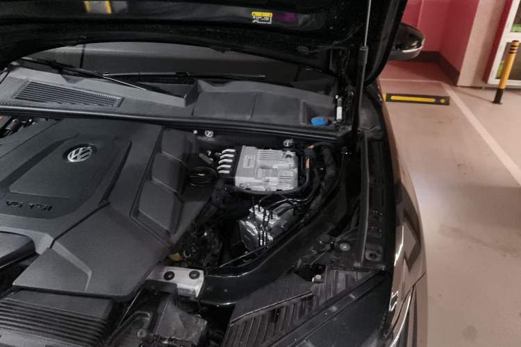 Used Volkswagen Touareg 2022 3.0 TSI Luxury Edition Black Diamond Sport Package
