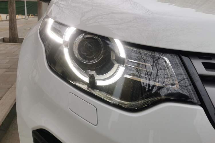 Used Land Rover Discovery Sport 2018 240 PS PURE Edition
