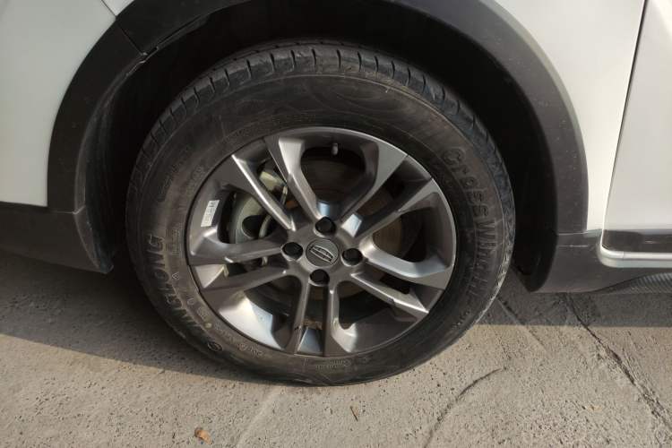 Used Geely Auto Vision X3 2020 1.5L CVT Luxury Model
