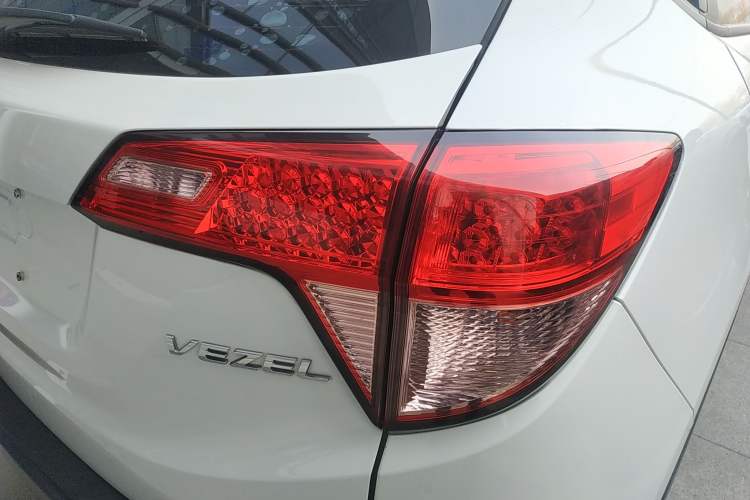 Used Honda Vezel 2017 1.5L CVT 2WD Comfort Model
