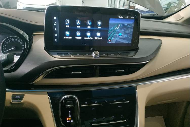 Used Buick GL8 2023 Land Executive Class 652T Luxury Model
