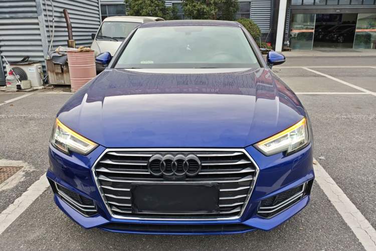 Used Audi A4L 2019 40 TFSI Ambition China VI
