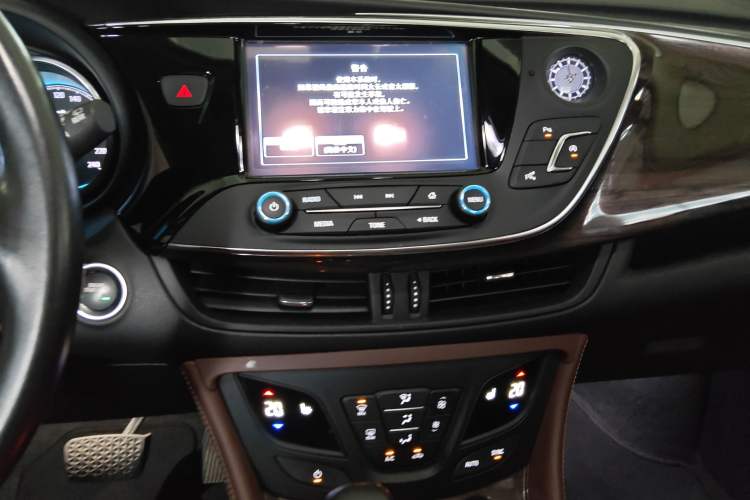 Used Buick Envision 2017 20T Two-Wheel Drive Luxury Model