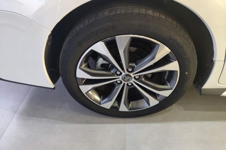 Used Toyota Granvia 2023 2.5L Hybrid Prestige PLUS Edition