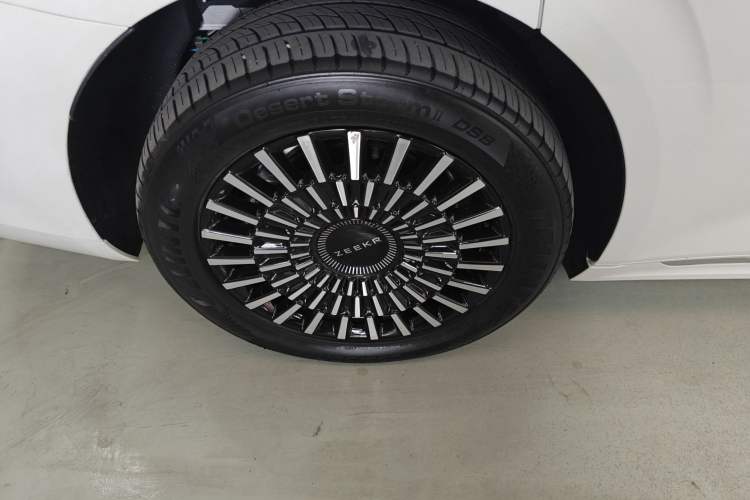 Used Zeekr 009 2024 Six-Seat Executive Version 4WD 108 kWh