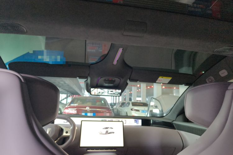 Used  12 2024 700 Three-Laser Rear-Wheel Drive Luxury Edition
