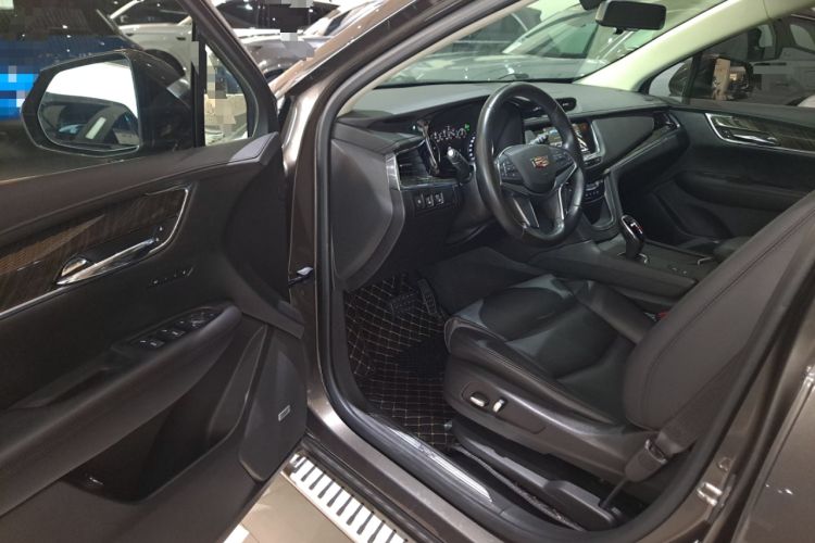 Used Cadillac XT5 2018 25T Luxury Model