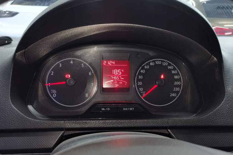 Used Volkswagen Jetta 2017 1.4L Manual Fashion Edition
