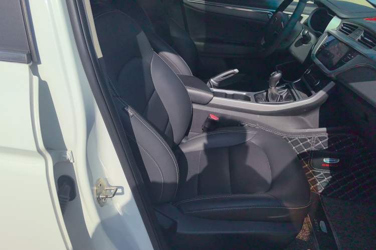 Used Geely Auto Emgrand GL 2018 1.4T Manual Elite Smart Connectivity Version