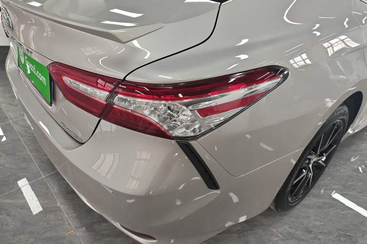 Used Toyota Camry 2021 2.0S FENGSHANG Edition
