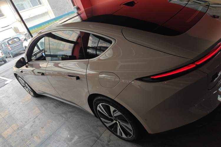 Used Nio ET5 2022 75 kWh