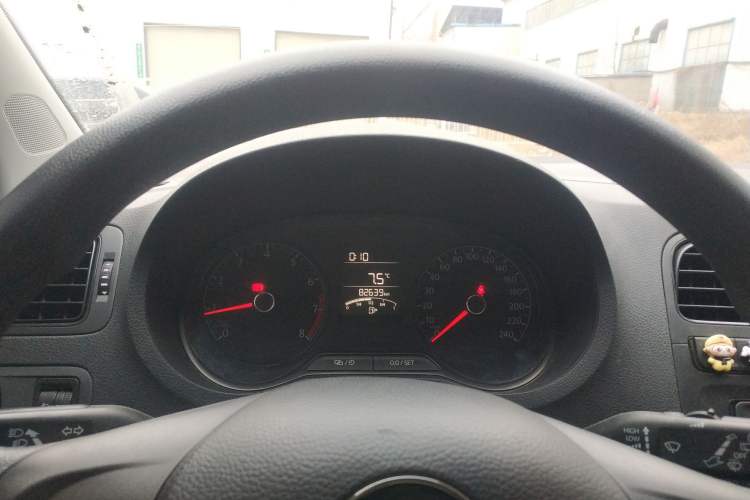 Used Volkswagen Polo 2016 1.4L Manual Fashion Model