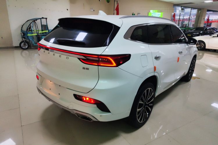 Used  Lingyun 2019 1.6T Two-Wheel Drive Diamond Edition
