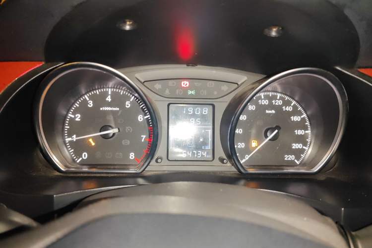 Used Zotye T600 2015 1.5T Manual Luxury Model
