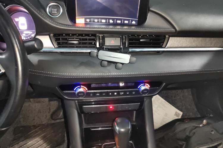 Used Mazda Atenza 2020 2.0L Blue Sky Luxury Edition
