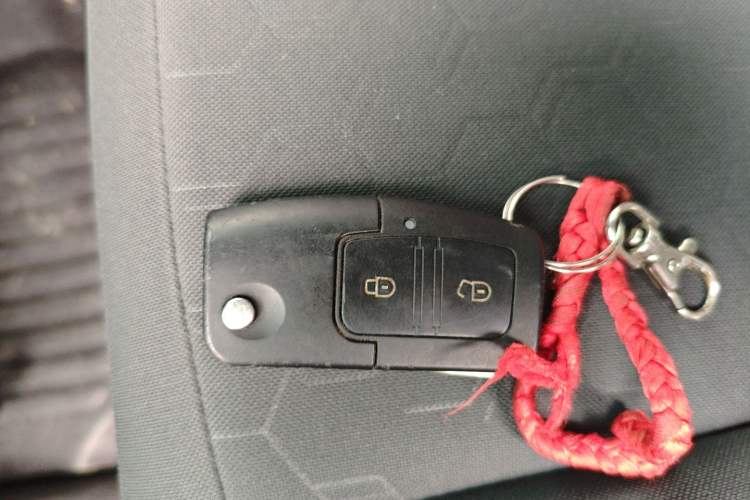 Used JMC Fushun 2022 2.0T Manual Multi-Function Passenger Vehicle Mid-Range High Roof 6-7 Seats
