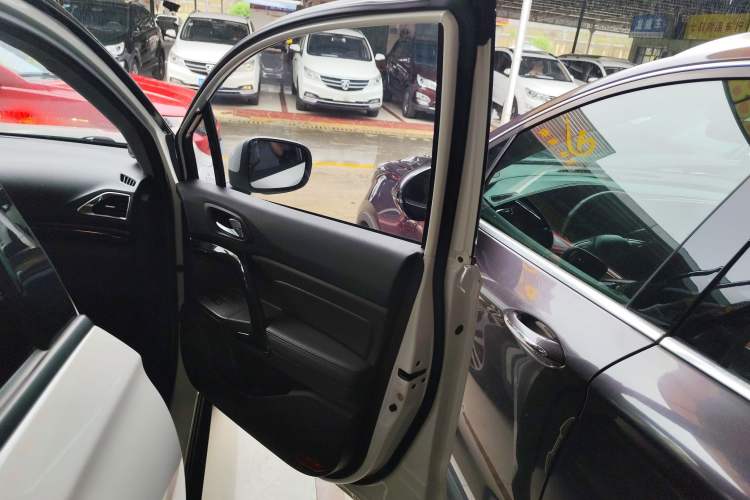 Used GAC Trumpchi GS4 2017 235T Automatic Two-Wheel Drive Luxury Smart Connectivity Version
