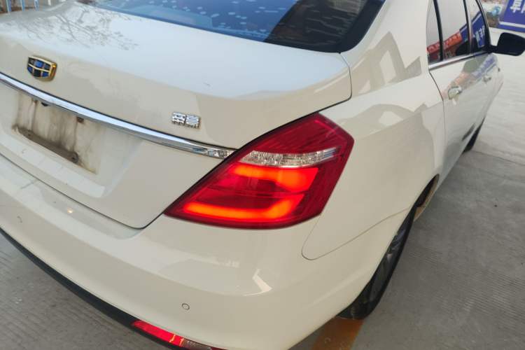 Used Geely Auto Emgrand 2017 Sedan Million Edition 1.5L Manual - Upward Version
