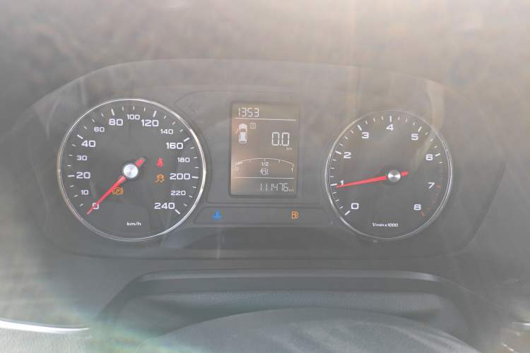 Used Roewe RX5 2019 20T Two-Wheel Drive Manual 4G Connect Platinum Edition
