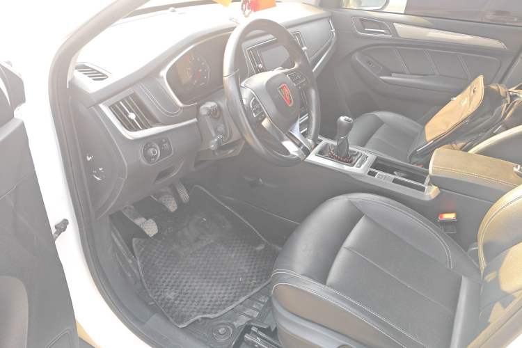 Used Roewe RX5 2019 20T Two-Wheel Drive Manual 4G Connect Platinum Edition
