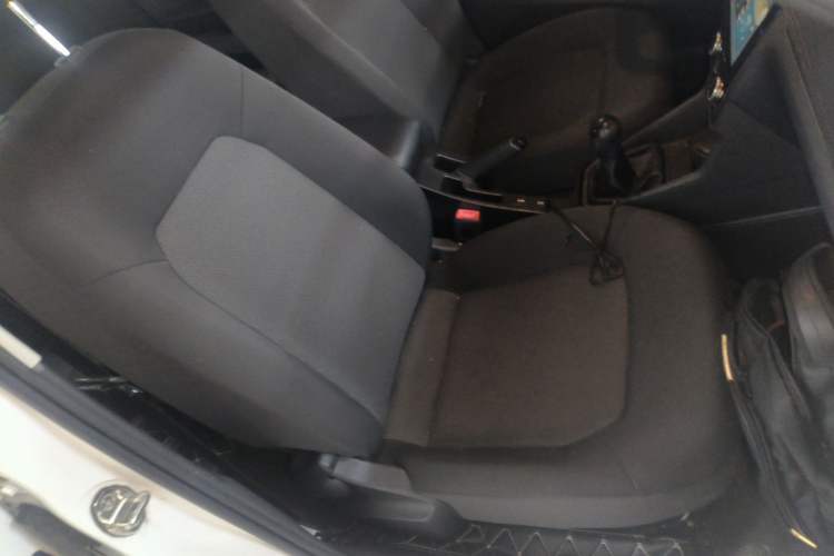 Used Volkswagen Jetta 2017 1.4L Manual Fashion Edition
