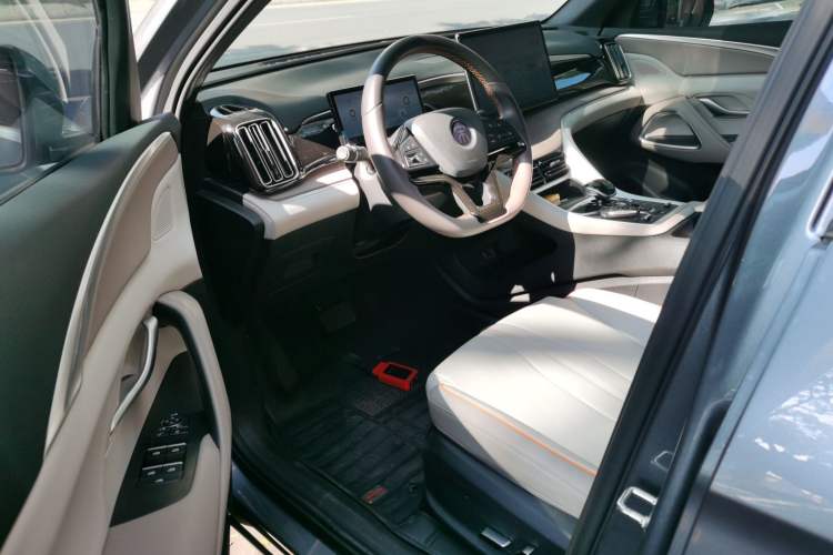 Used BYD Song Pro New Energy 2023 Champion Edition DM-i 110KM Beyond Model
