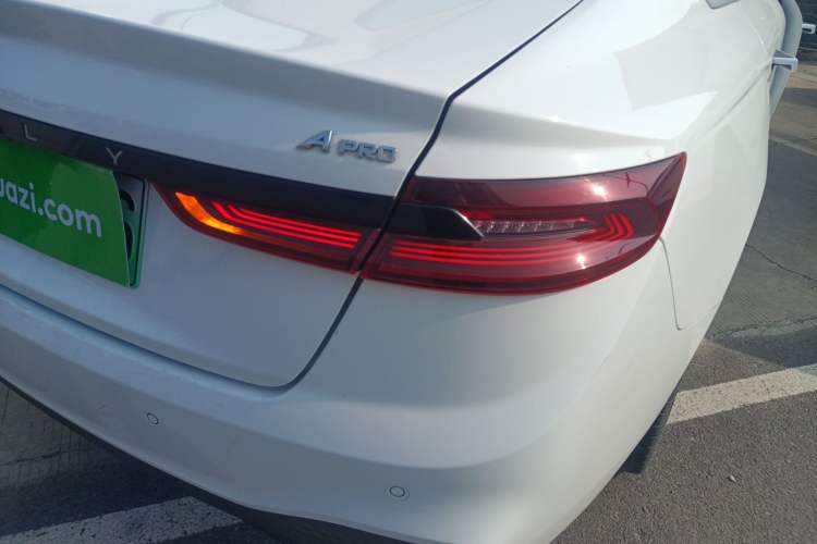 Used Geometry A 2022 Pro 430KM Green Apple Plus
