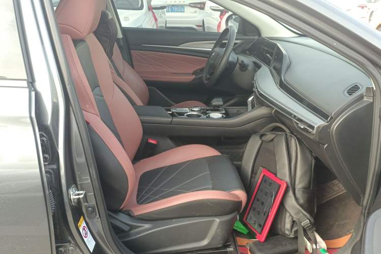 Used Changan Eado 2023 Changan Edition PLUS Blue Whale NE 1.4T GDI DCT Prestige Version
