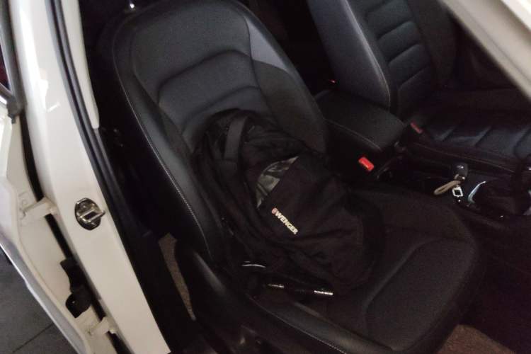 Used Volkswagen Tiguan L 2019 Updated Version 330TSI Automatic Two-Wheel Drive Panoramic Comfort Edition China VI Standard
