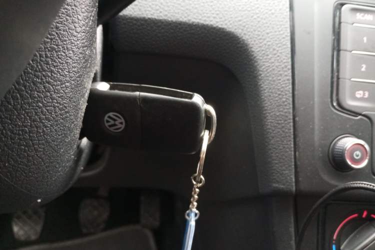 Used Volkswagen Santana 2019 1.5L Manual Fashion Edition China VI Standard