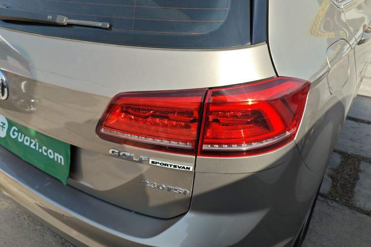 Used Volkswagen Golf Sportsvan 2016 230TSI Automatic Trend Edition
