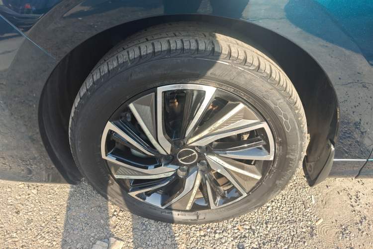 Used FORTHING Yacht 2022 1.5T DCT Chasing-the-Waves Edition