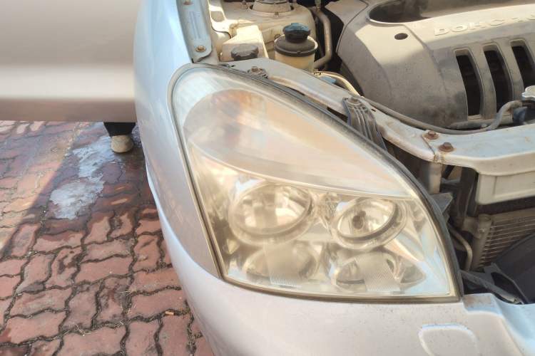 Used  Rein 2011 2.0L Two-Wheel Drive Luxury Edition