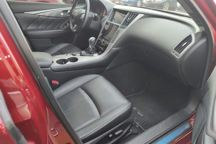 Used Infiniti Q50L 2015 2.0T Enjoyment Edition