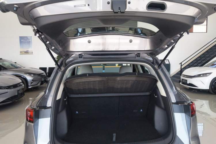 Used BYD Yuan UP 2025 Intelligent Driving Version 401 km Beyond-Range Edition
