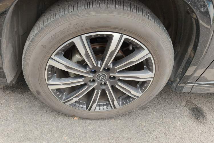 Used Changan CS75 PLUS 2023 3rd Generation 1.5T Automatic Prestige Model
