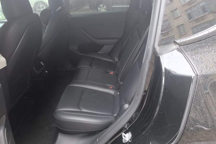 Used Tesla Model Y 2023 Rear-Wheel-Drive Version