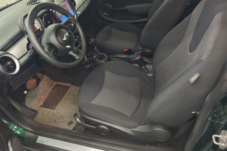 Used  MINI 2011 1.6L ONE