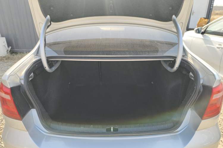 Used Volkswagen Bora 2014 1.6L Automatic Comfort Model
