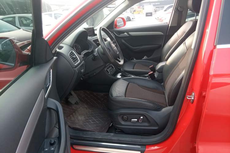 Used Audi Q3 2017 30 TFSI Fashion Model
