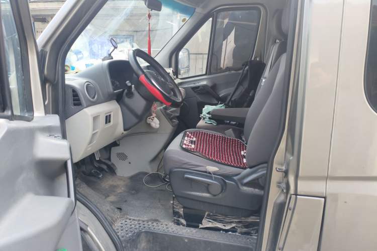 Used  Sunray 2018 2.7T 5-Series National Emission Standard V Star Express High-Roof
