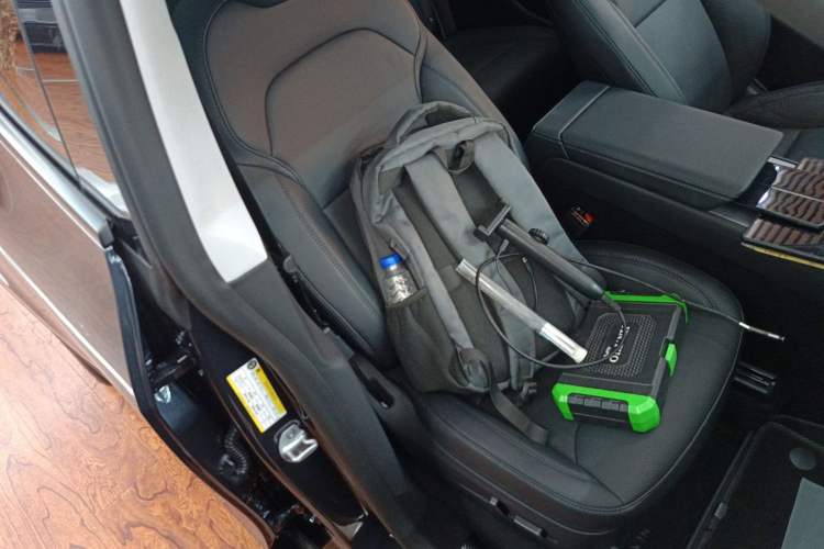 Used Tesla Model Y 2025 Rear-Wheel-Drive Version
