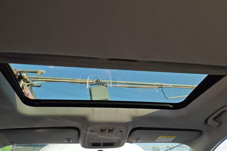 Used Chevrolet Cruze 2018 320 Automatic Pioneer Sunroof Edition
