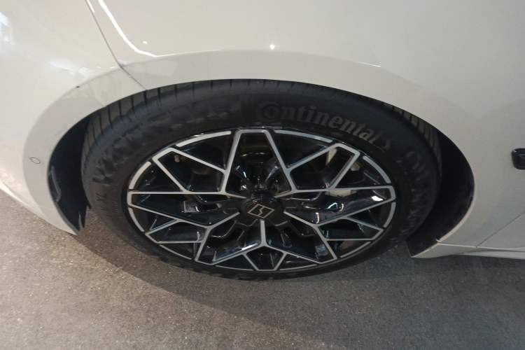 Used Zeekr 001 2025 YOU Edition 100 kWh All-Wheel Drive