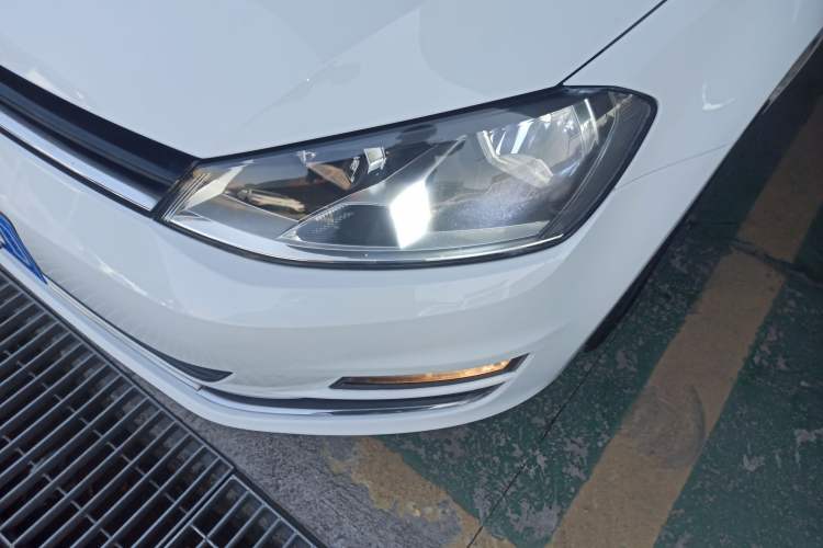 Used Volkswagen Golf 2015 1.4TSI Automatic Comfort Model
