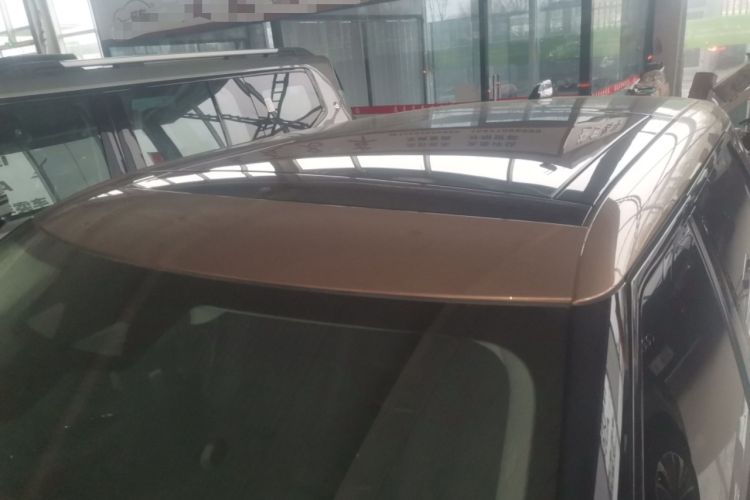 Used Land Rover Range Rover Evoque 2023 Aurora L 249 PS Collins Antique Bronze Special Edition
