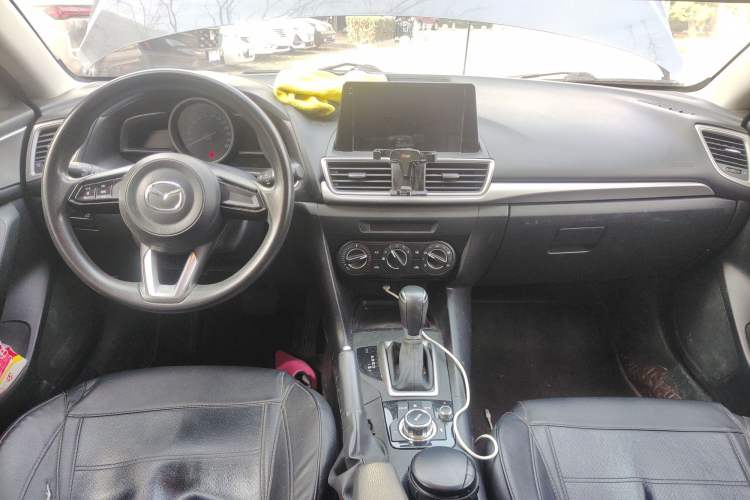 Used Mazda Mazda 3 Axela 2019 Cloud-Controlled Version Sedan 1.5L Automatic Comfort Trim China VI Standard