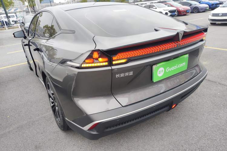 Used  SL03 2023 200Max Range-Extended Version
