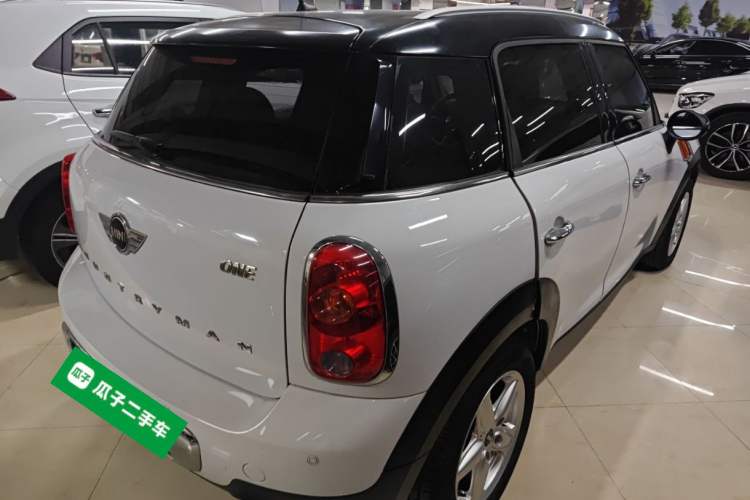 Used  Countryman 2011 1.6L ONE
